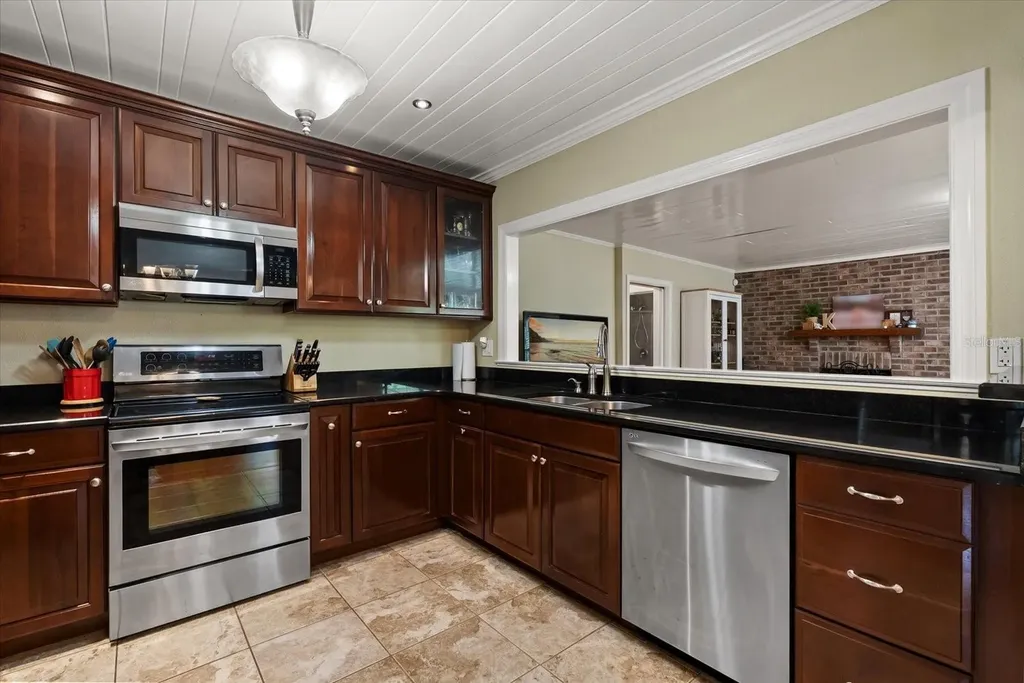 37 E Vanderbilt Street Orlando FL 32804