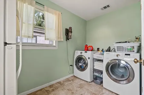 37 E Vanderbilt Street Orlando FL 32804