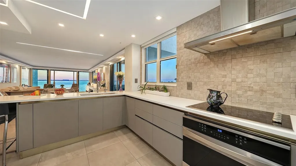 101 Sunset Drive Sarasota FL 34236