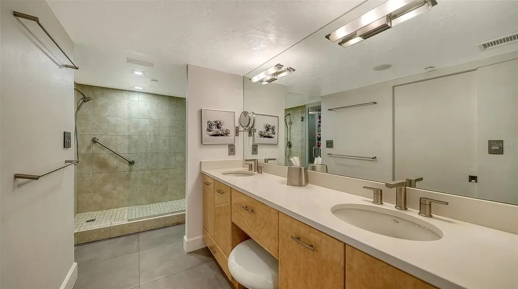 101 Sunset Drive Sarasota FL 34236