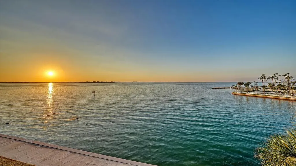 101 Sunset Drive Sarasota FL 34236