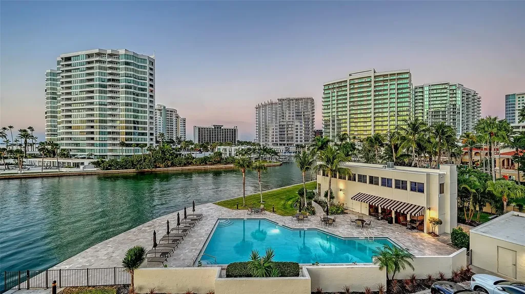 101 Sunset Drive Sarasota FL 34236