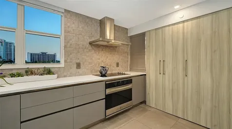 101 Sunset Drive Sarasota FL 34236