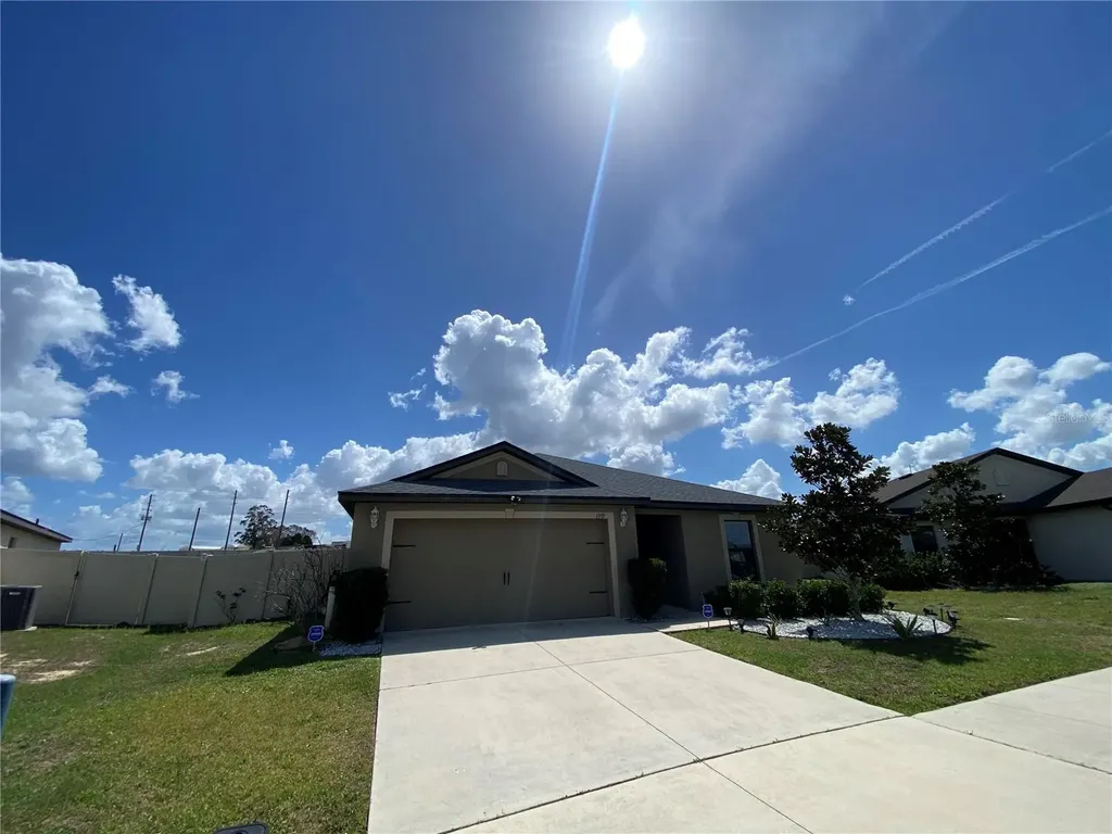 1919 Amber Sweet Circle Dundee FL 33838