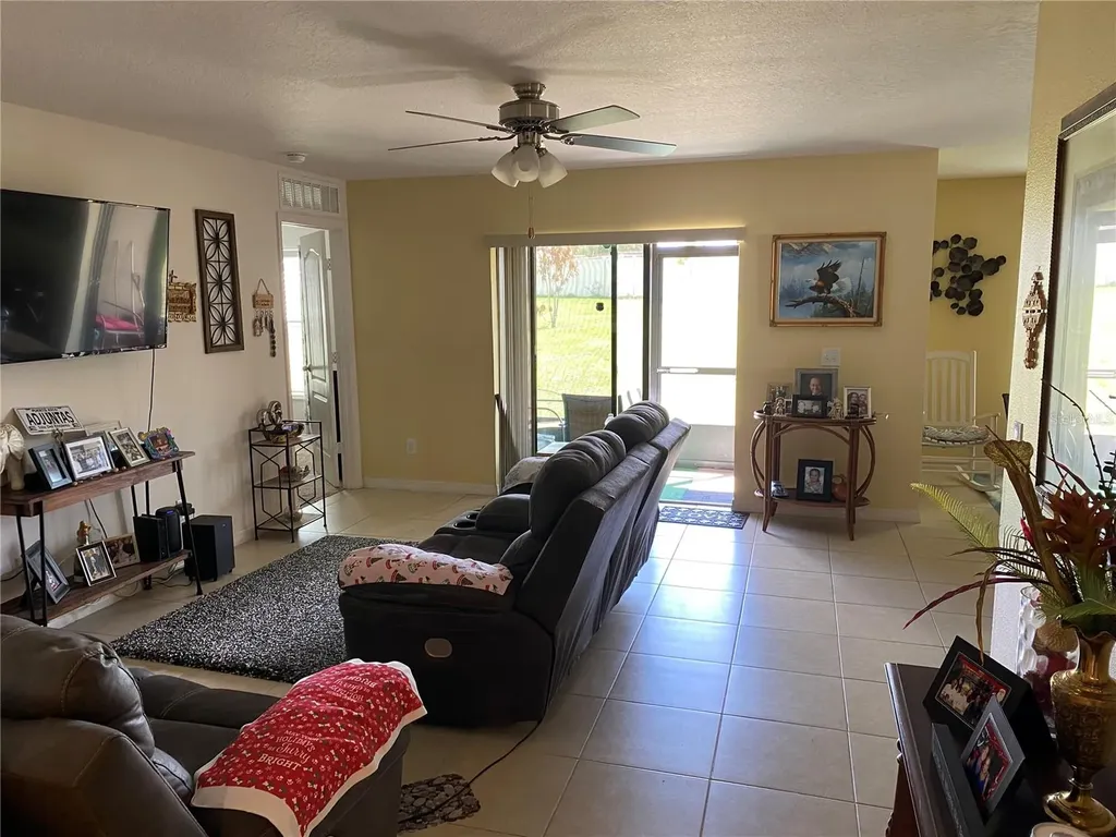 1919 Amber Sweet Circle Dundee FL 33838