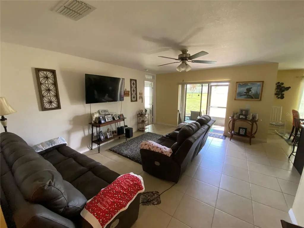 1919 Amber Sweet Circle Dundee FL 33838