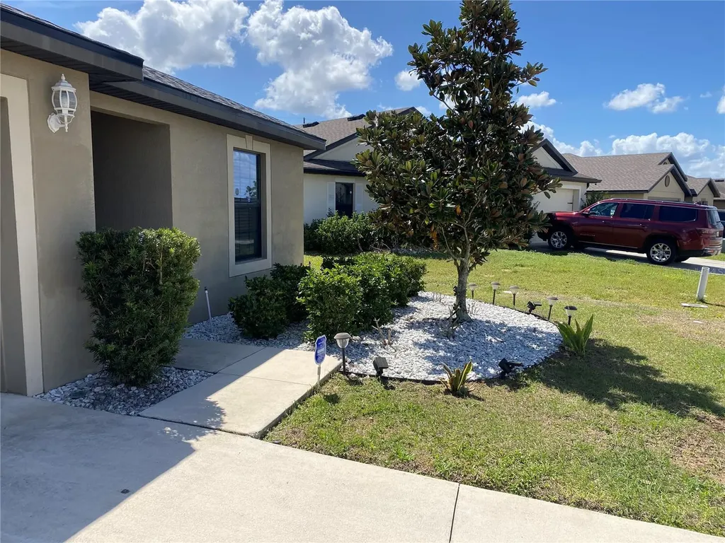 1919 Amber Sweet Circle Dundee FL 33838