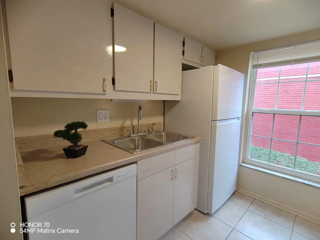 1044 82nd Terrace N St Petersburg FL 33702