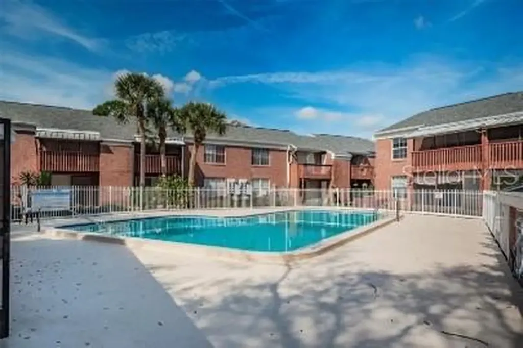 1044 82nd Terrace N St Petersburg FL 33702