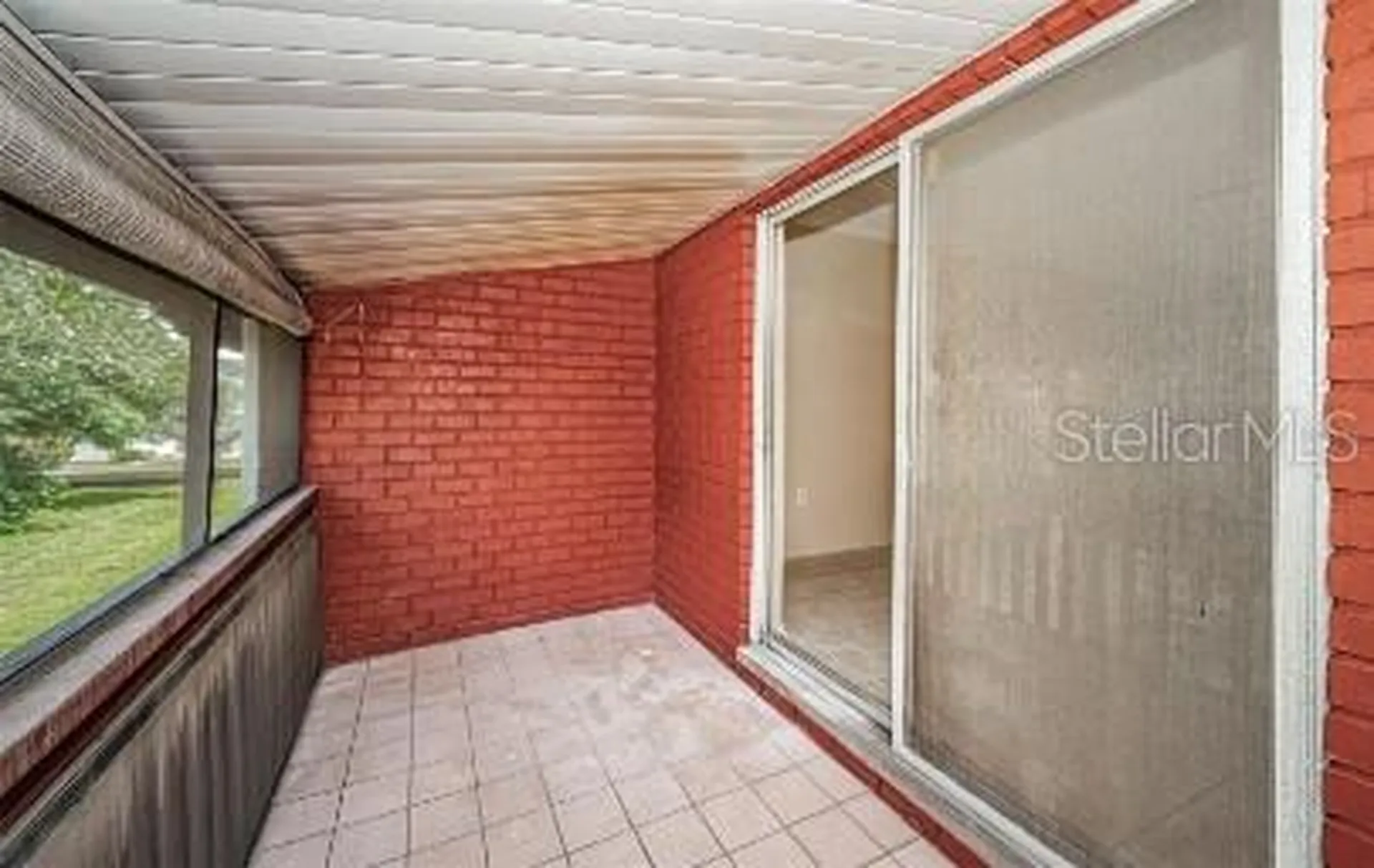 1044 82nd Terrace N St Petersburg FL 33702