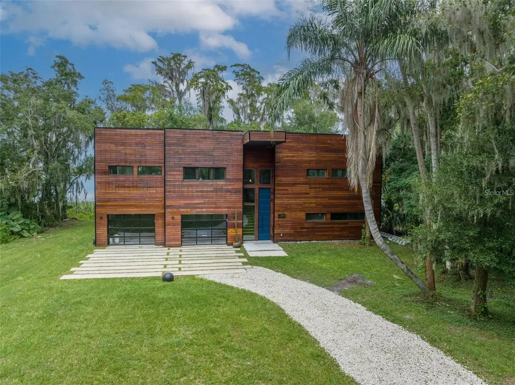 3807 S Semoran Boulevard Orlando FL 32822