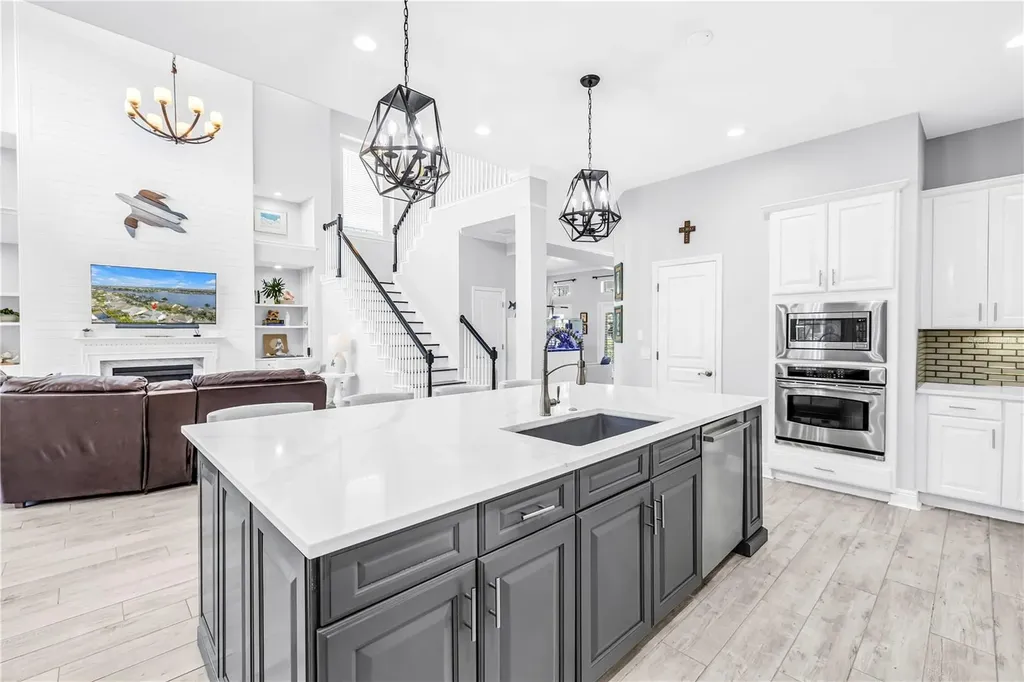 5234 Brighton Shore Drive Apollo Beach FL 33572