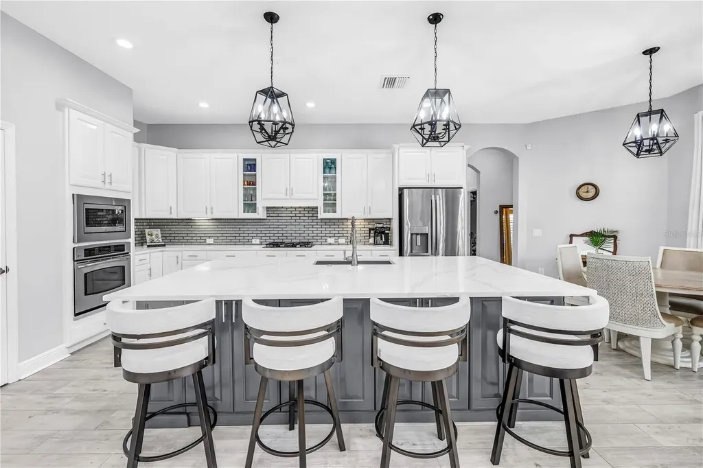 5234 Brighton Shore Drive Apollo Beach FL 33572