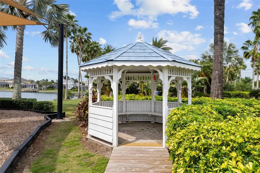 5234 Brighton Shore Drive Apollo Beach FL 33572