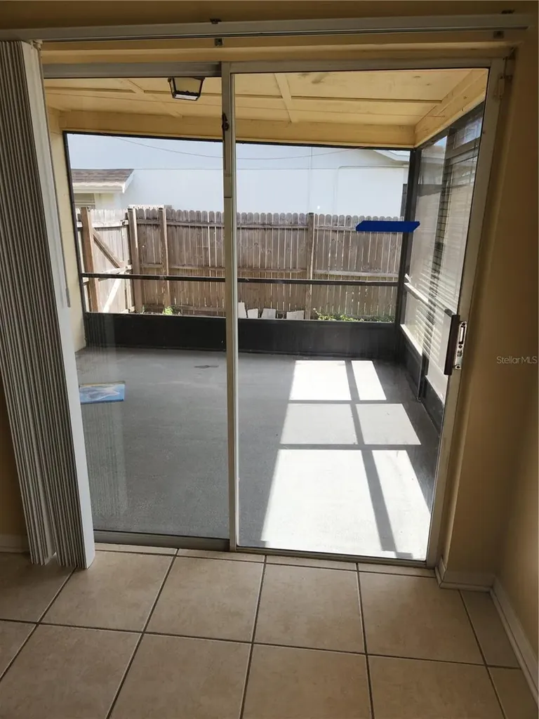 8748 Hampden Drive Tampa FL 33626