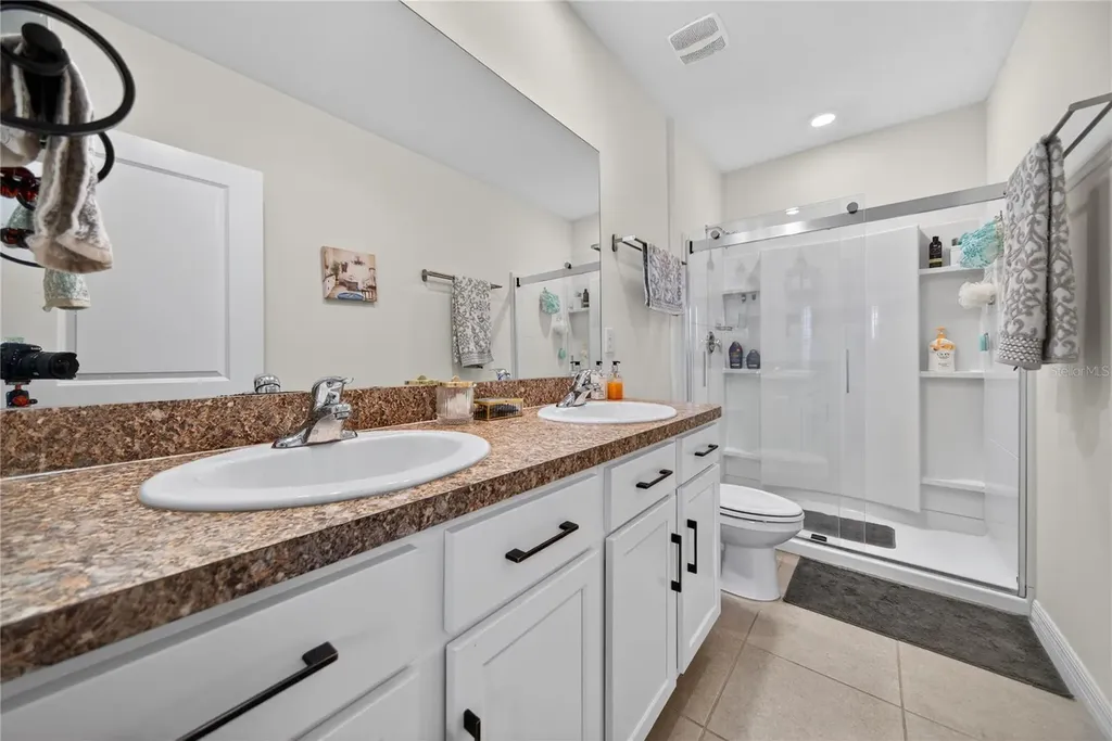 5435 Dragonfly Drive Wildwood FL 34785