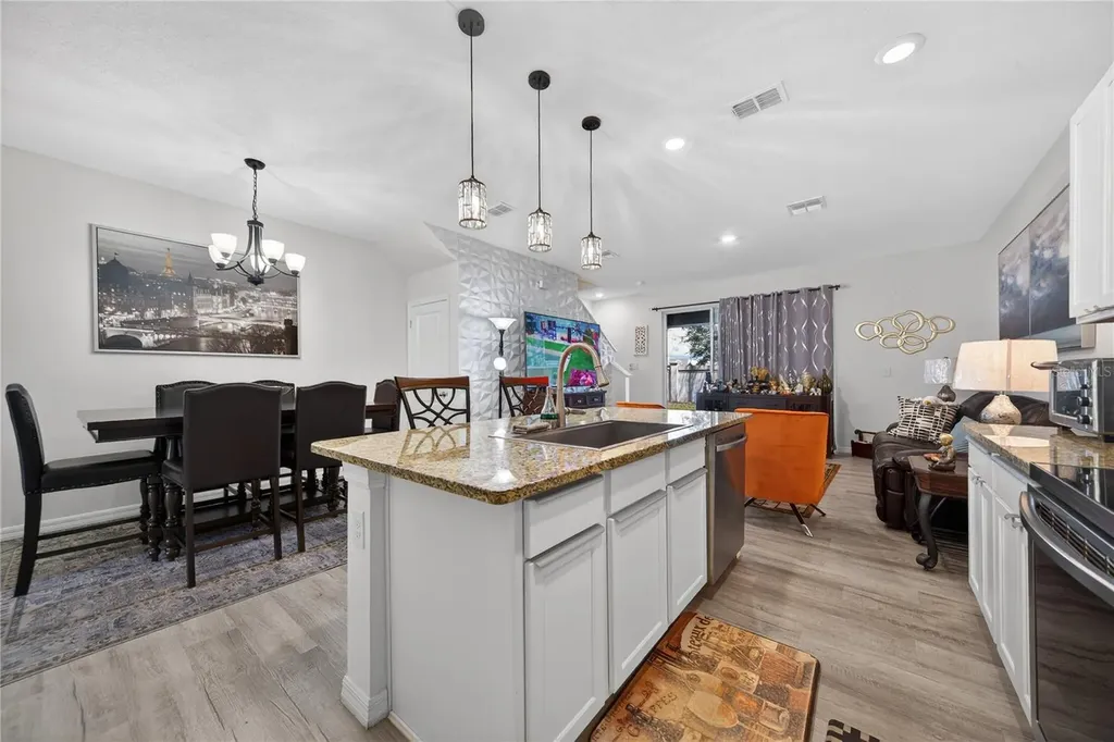 5435 Dragonfly Drive Wildwood FL 34785