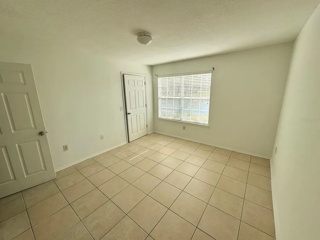 1222 Bermuda Lakes Lane Kissimmee FL 34741