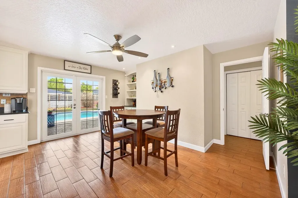 4749 E Wind Street Orlando FL 32812