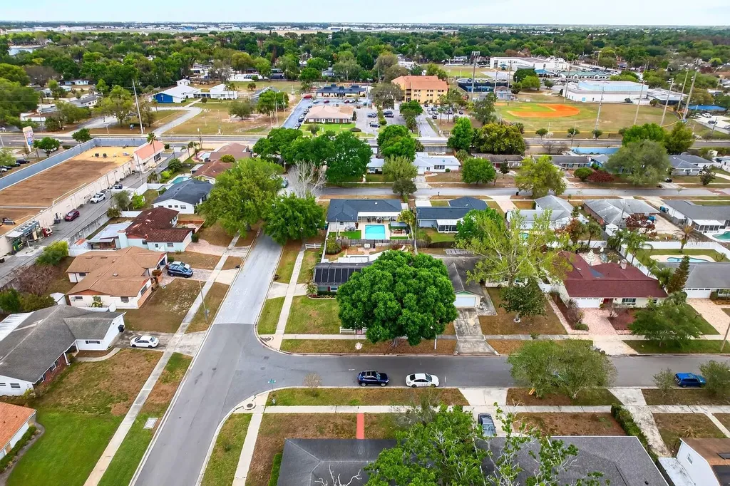 4749 E Wind Street Orlando FL 32812