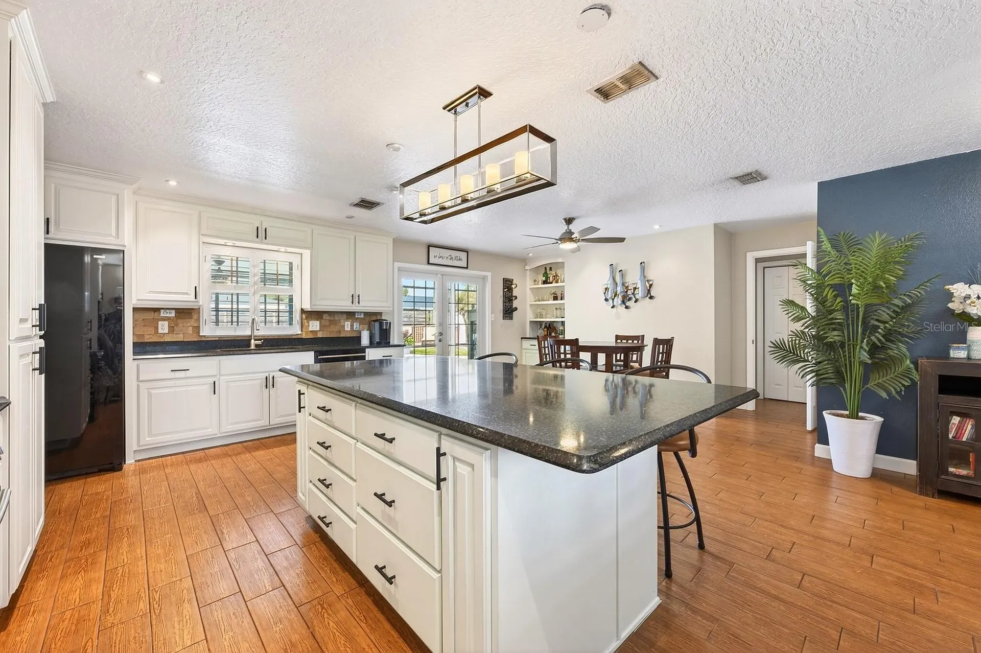 4749 E Wind Street Orlando FL 32812