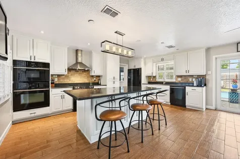 4749 E Wind Street Orlando FL 32812