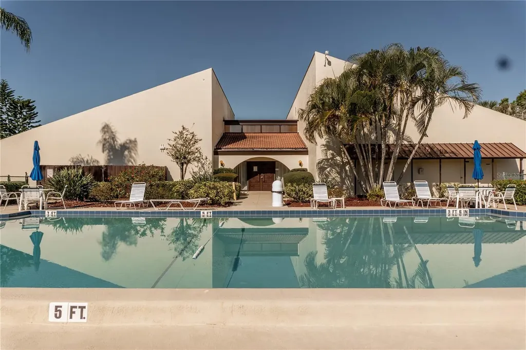 3444 El Rado Court Sarasota FL 34232