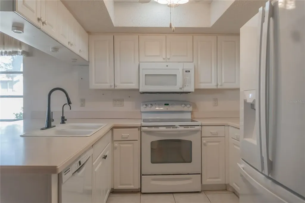 3444 El Rado Court Sarasota FL 34232