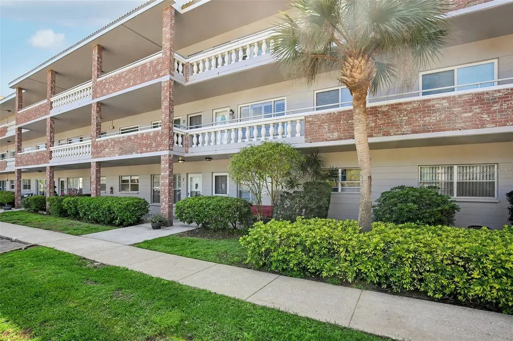 2461 Rhodesian Drive Clearwater FL 33763