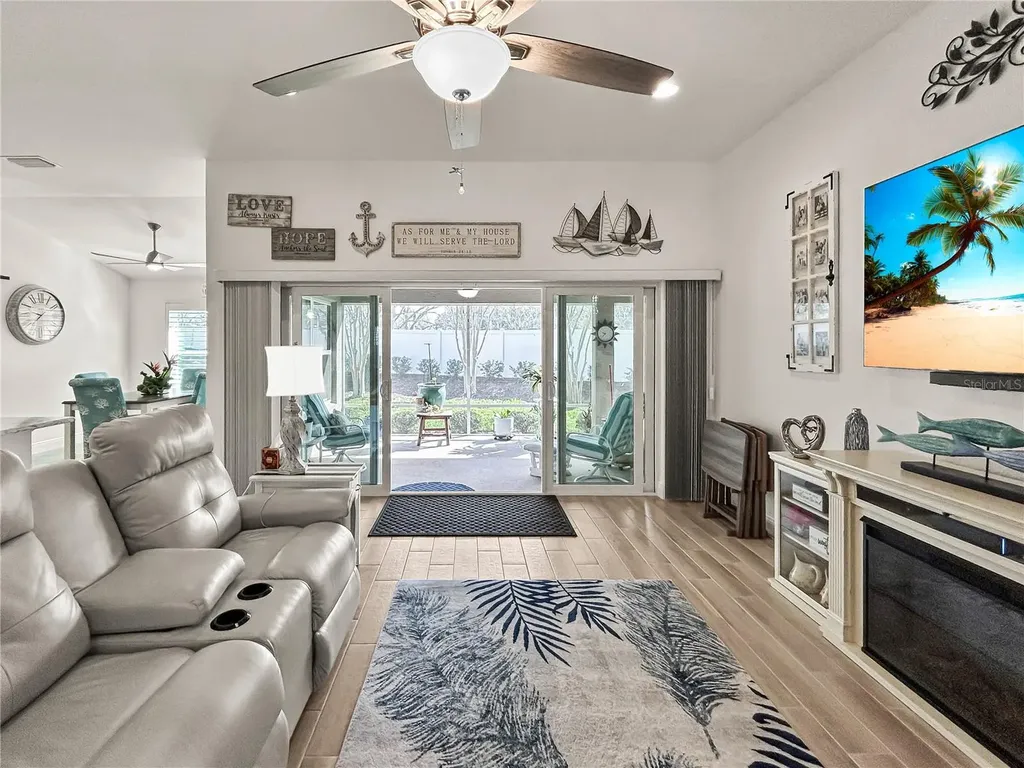 10351 Addison Shore Way Oxford FL 34484