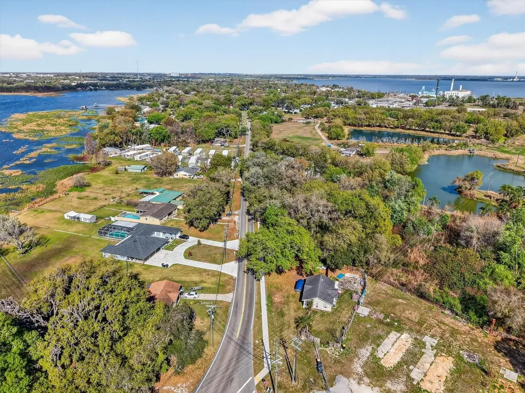429 Longfellow Boulevard Lakeland FL 33801