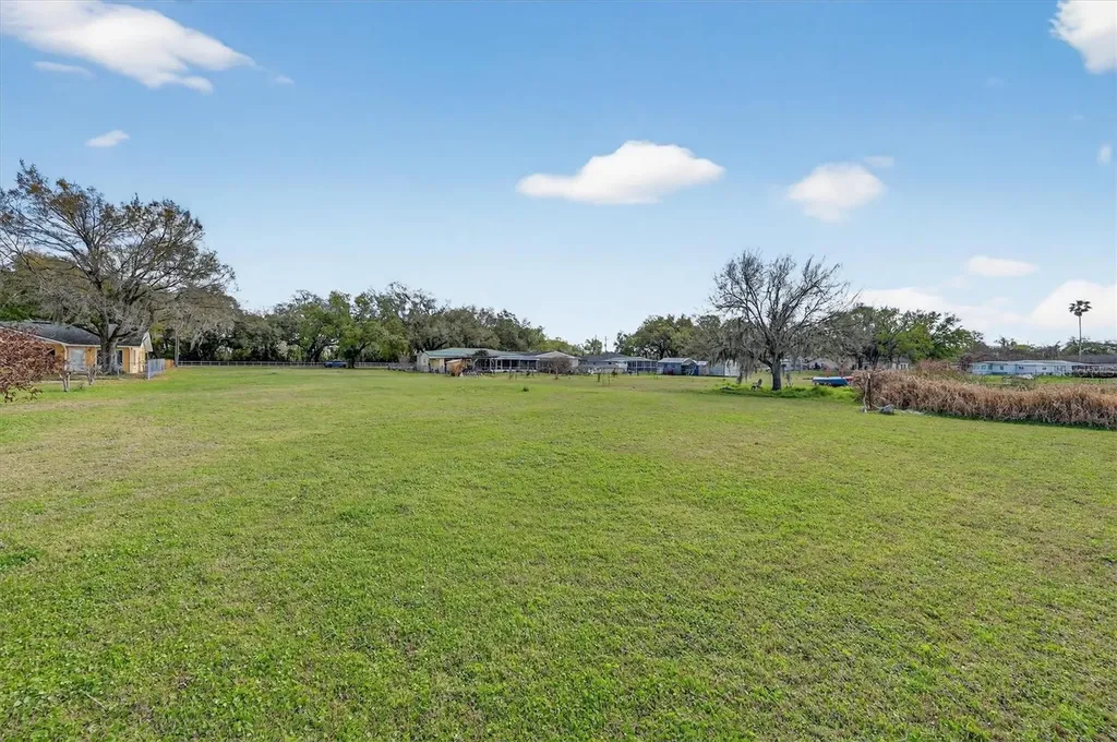 429 Longfellow Boulevard Lakeland FL 33801