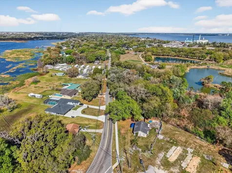 429 Longfellow Boulevard Lakeland FL 33801