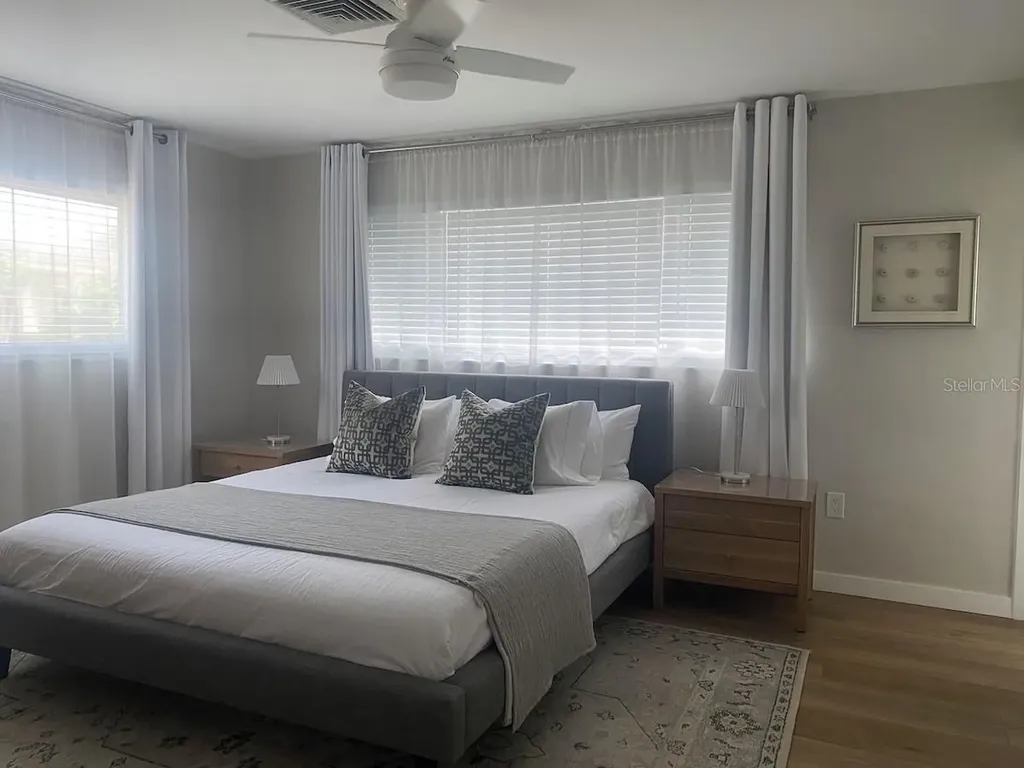 814 Paradise Way Sarasota FL 34242