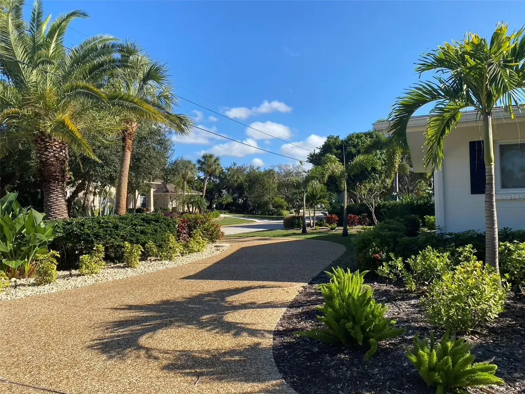 814 Paradise Way Sarasota FL 34242