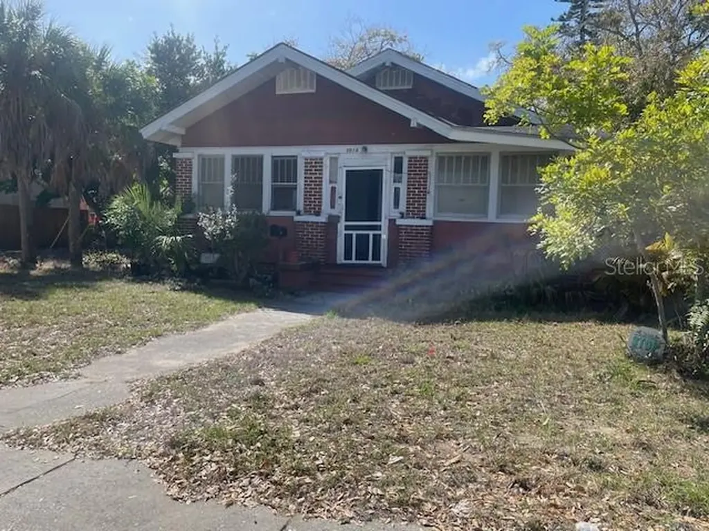 1618 20th Avenue S St Petersburg FL 33712