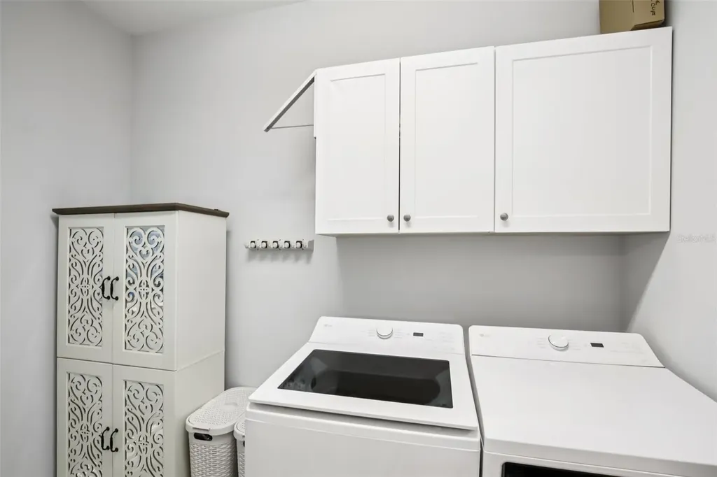 2946 Trustee Avenue Sarasota FL 34243