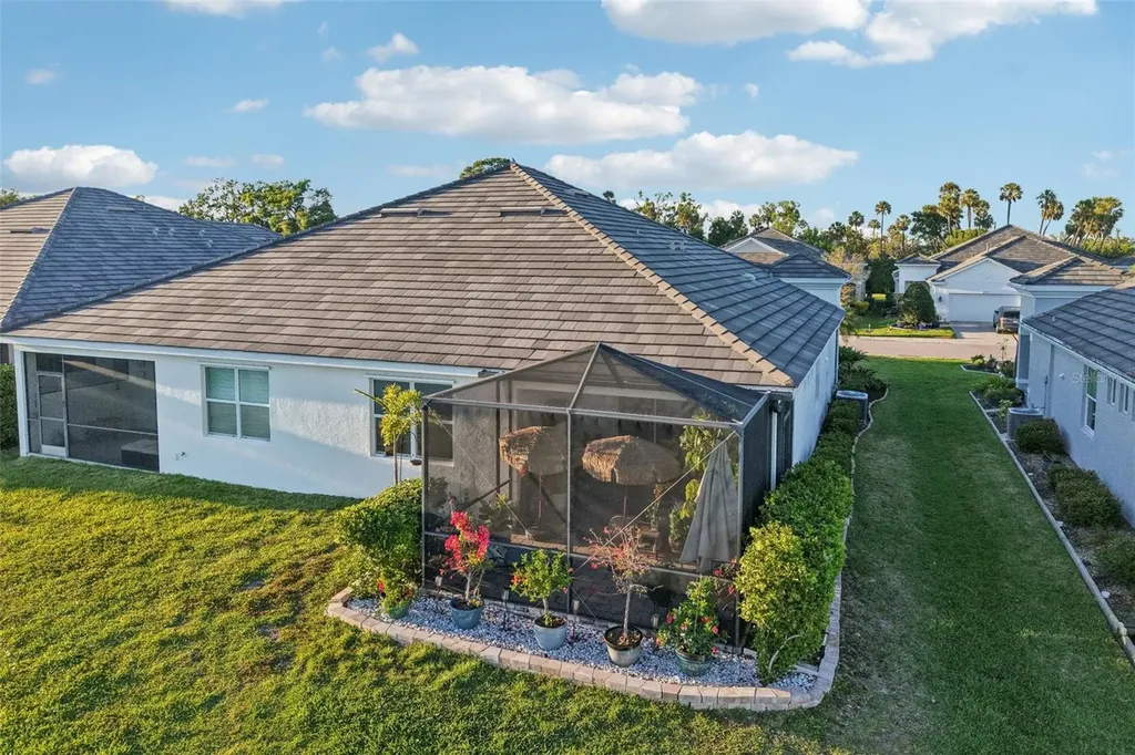 2946 Trustee Avenue Sarasota FL 34243