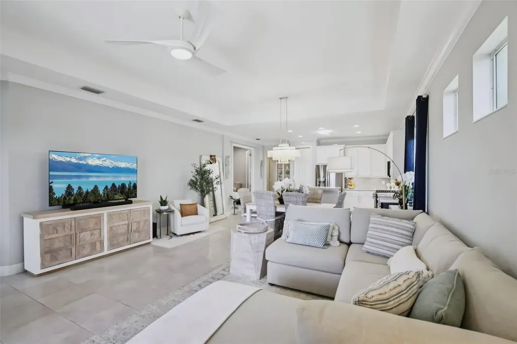 2946 Trustee Avenue Sarasota FL 34243
