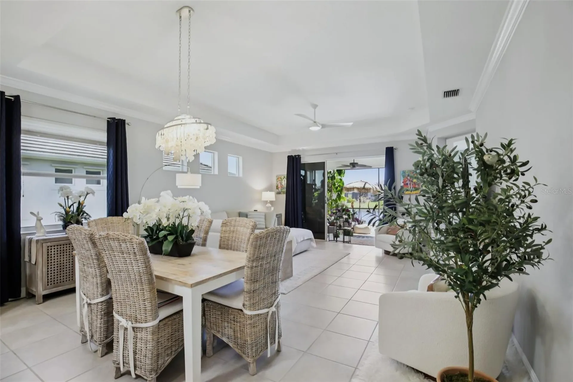 2946 Trustee Avenue Sarasota FL 34243