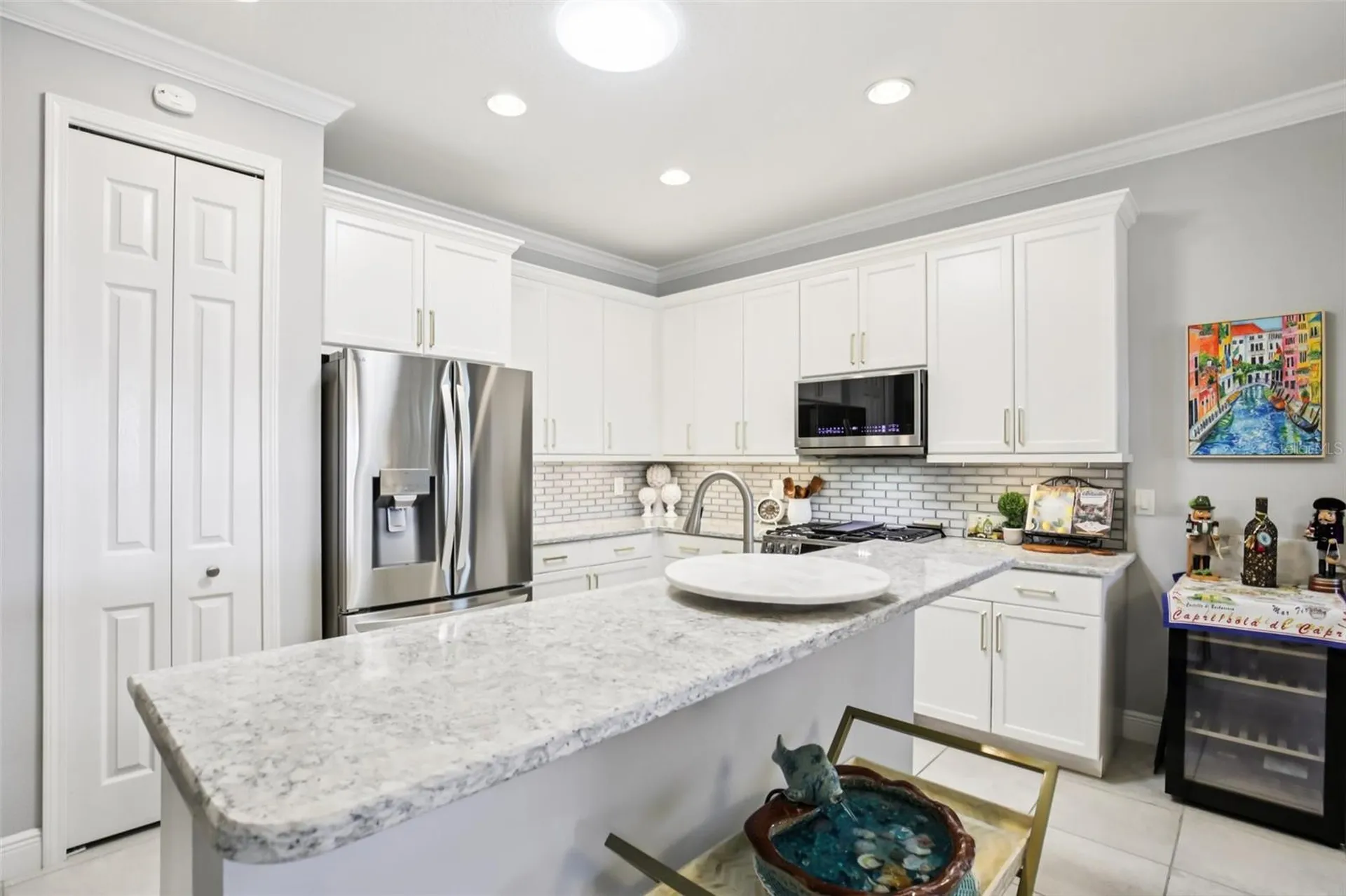 2946 Trustee Avenue Sarasota FL 34243