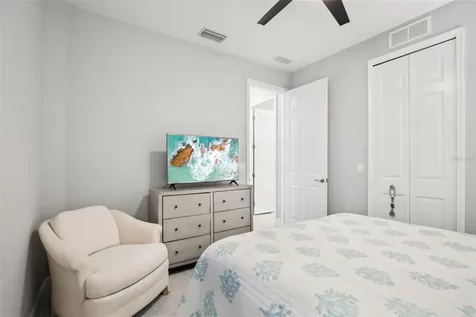 2946 Trustee Avenue Sarasota FL 34243
