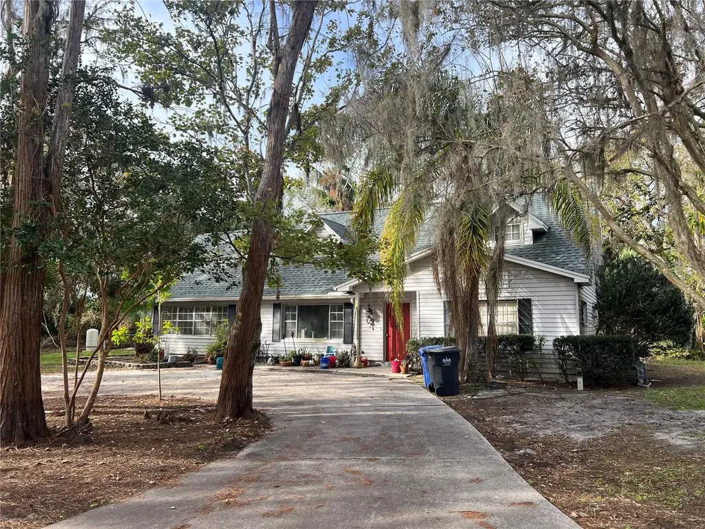 16406 Lake Byrd Drive Tampa FL 33618