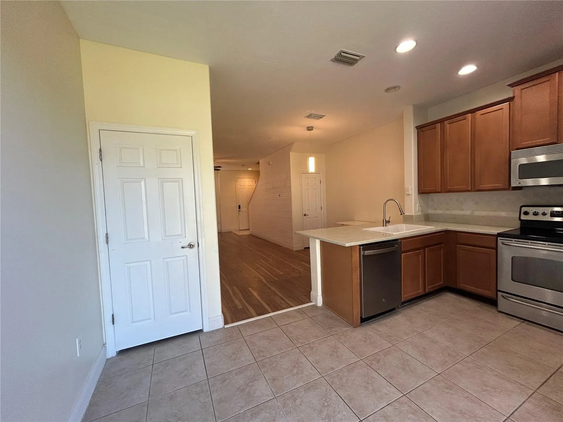 6706 47th Street N Pinellas Park FL 33781