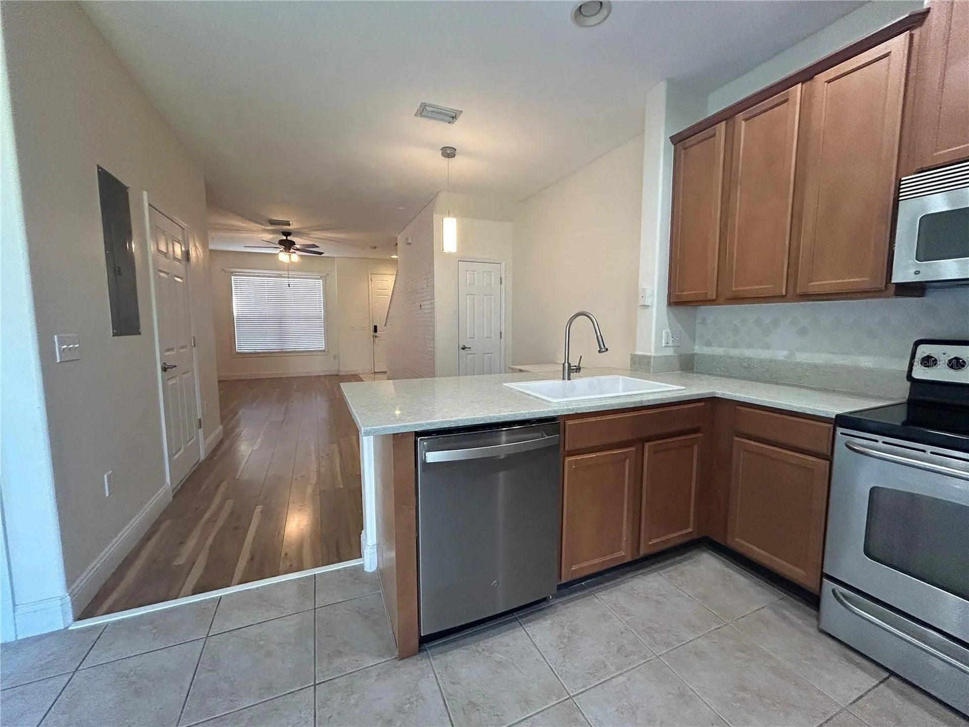 6706 47th Street N Pinellas Park FL 33781