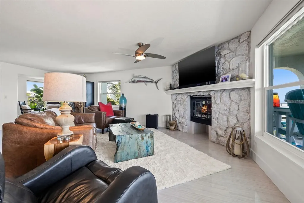 380 8th Avenue N Tierra Verde FL 33715