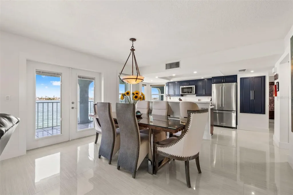 380 8th Avenue N Tierra Verde FL 33715