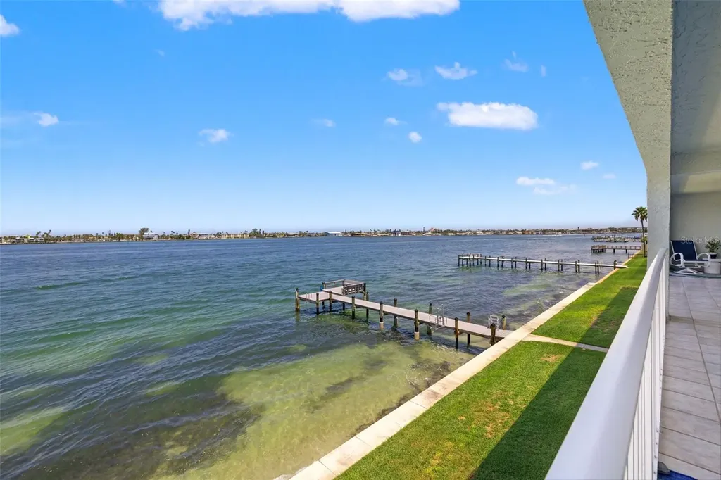 380 8th Avenue N Tierra Verde FL 33715