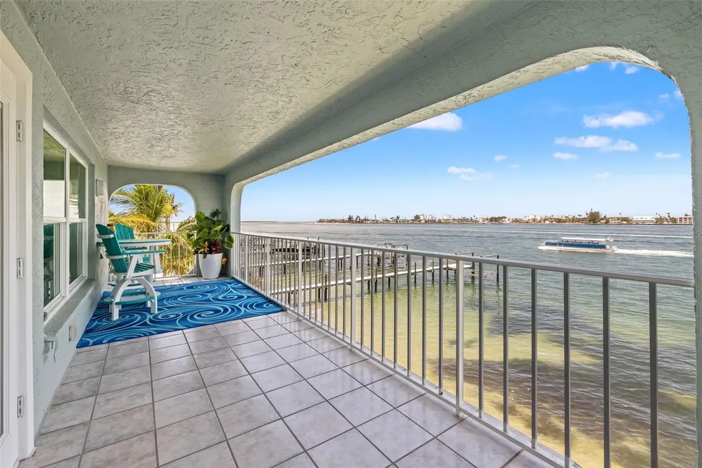 380 8th Avenue N Tierra Verde FL 33715
