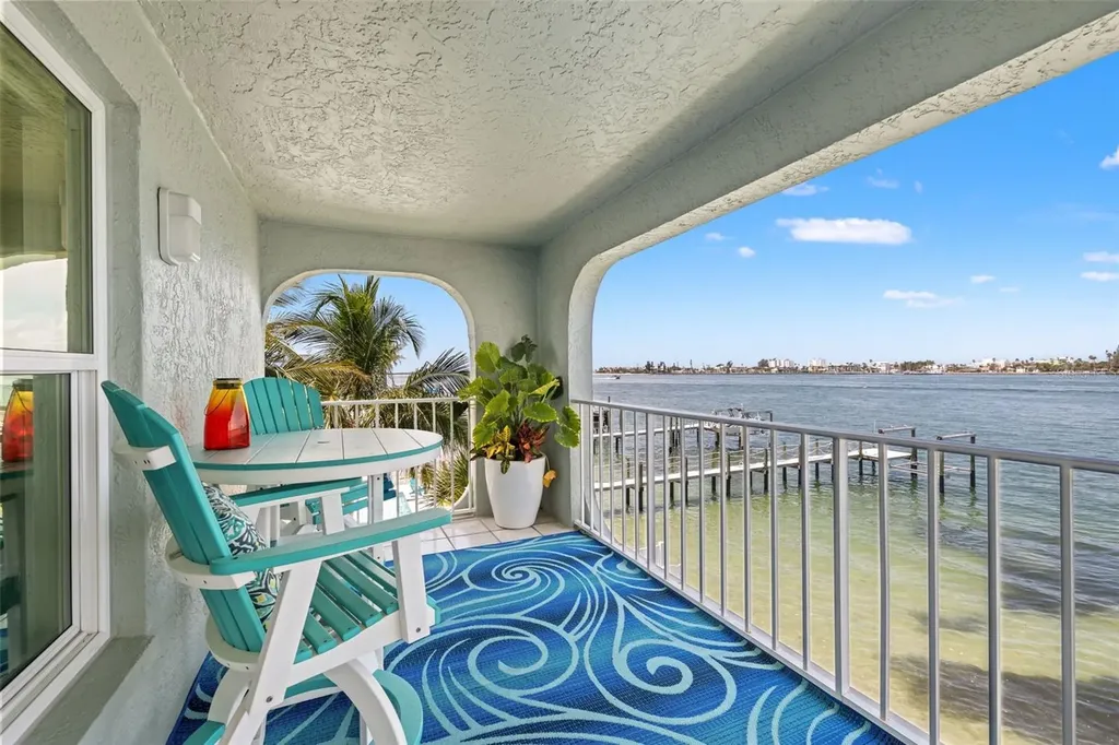 380 8th Avenue N Tierra Verde FL 33715